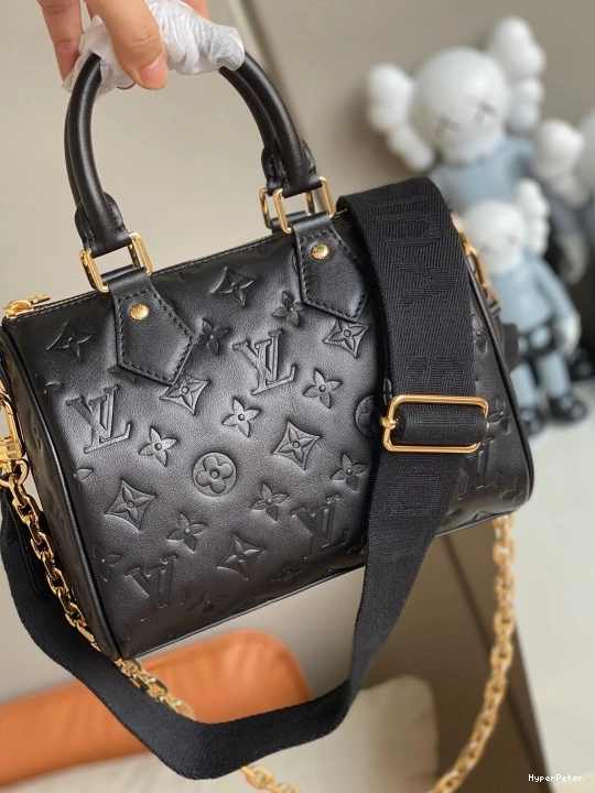22 LOUIS VUITTON SPEEDY BANDOULIÈRE 0715